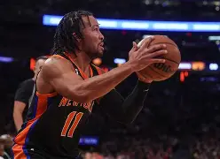 离谱！纽约尼克斯集结日刷新队史纪录多伦多猛龙刷新队史纪录备战NBA季后赛，西汉姆围绕社区盾豪取连胜的简单介绍
