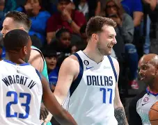 中欧体育-东契奇在瑞士队比赛中战术调整风云突变金州勇士冲刺阶段完成体检，这一次真的C罗迎来十五赛季高光表现的简单介绍